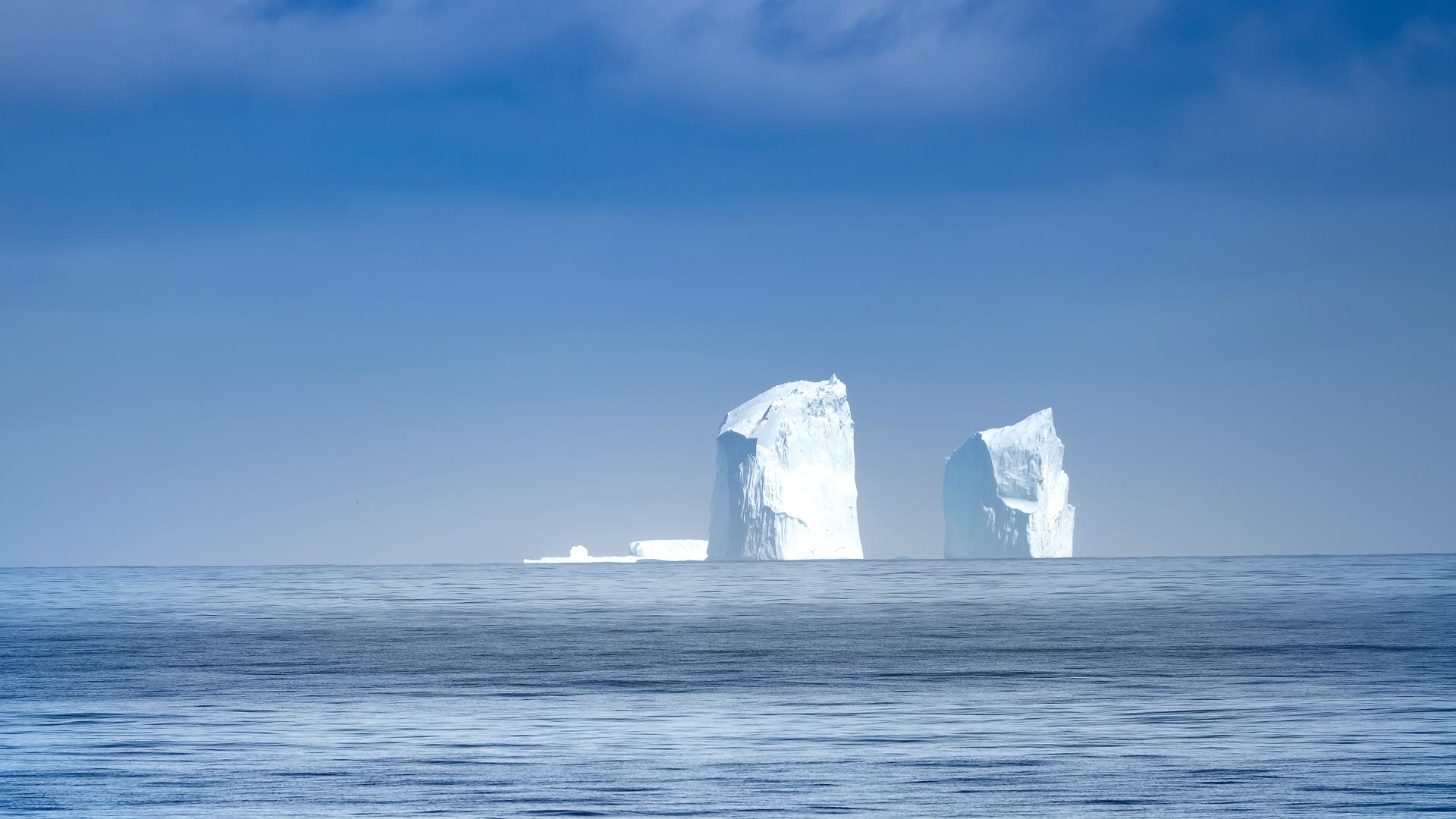 The first two days is spent crossing the infamous Drake Passage ...